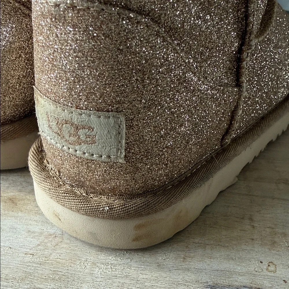 Ugg Women’s‎ 5 Sparkly Glitter Gold Ankle Boots